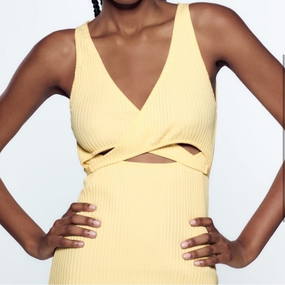 ZARA Women's Yellow Cut Out Knit Midi Dress L Sleeveless Summer Ribbed Casual - Picture 2 of 10